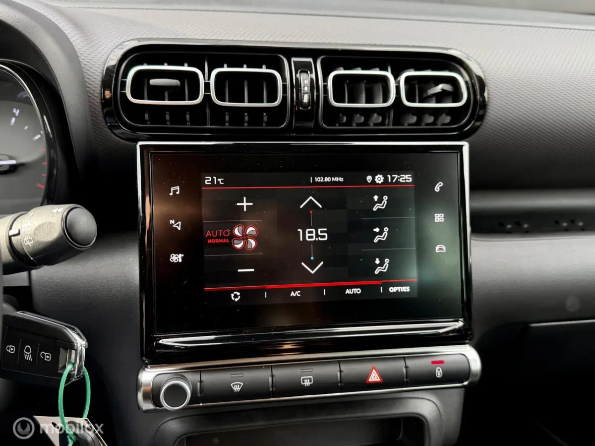 C-Series 130pk I Automaat I Carplay I