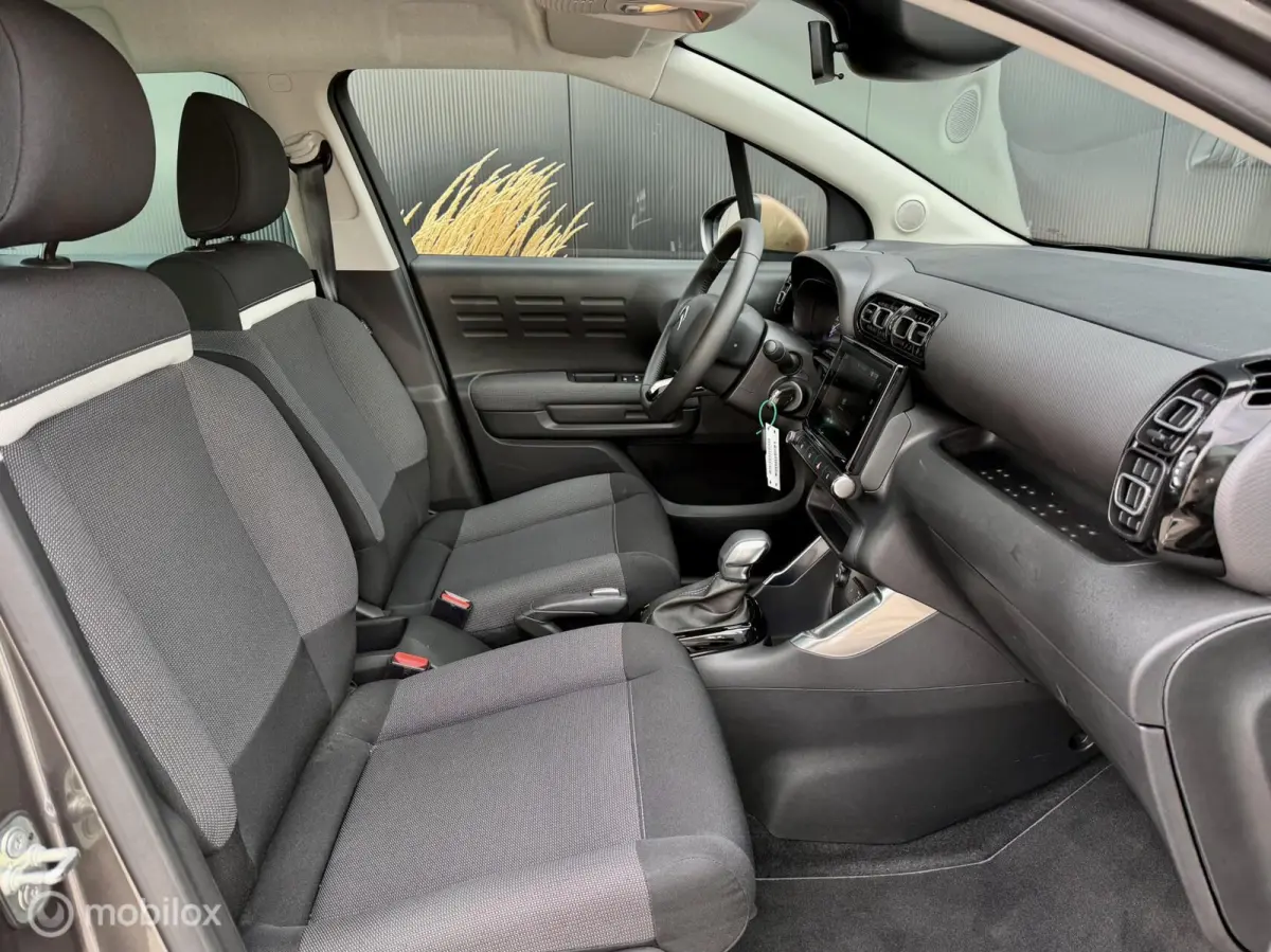 C-Series 130pk I Automaat I Carplay I