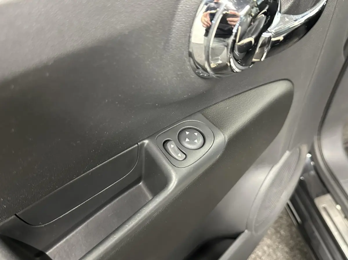 0.9 TwinAir Lounge AIRCO NAVI LEER PANO 96000 KM.