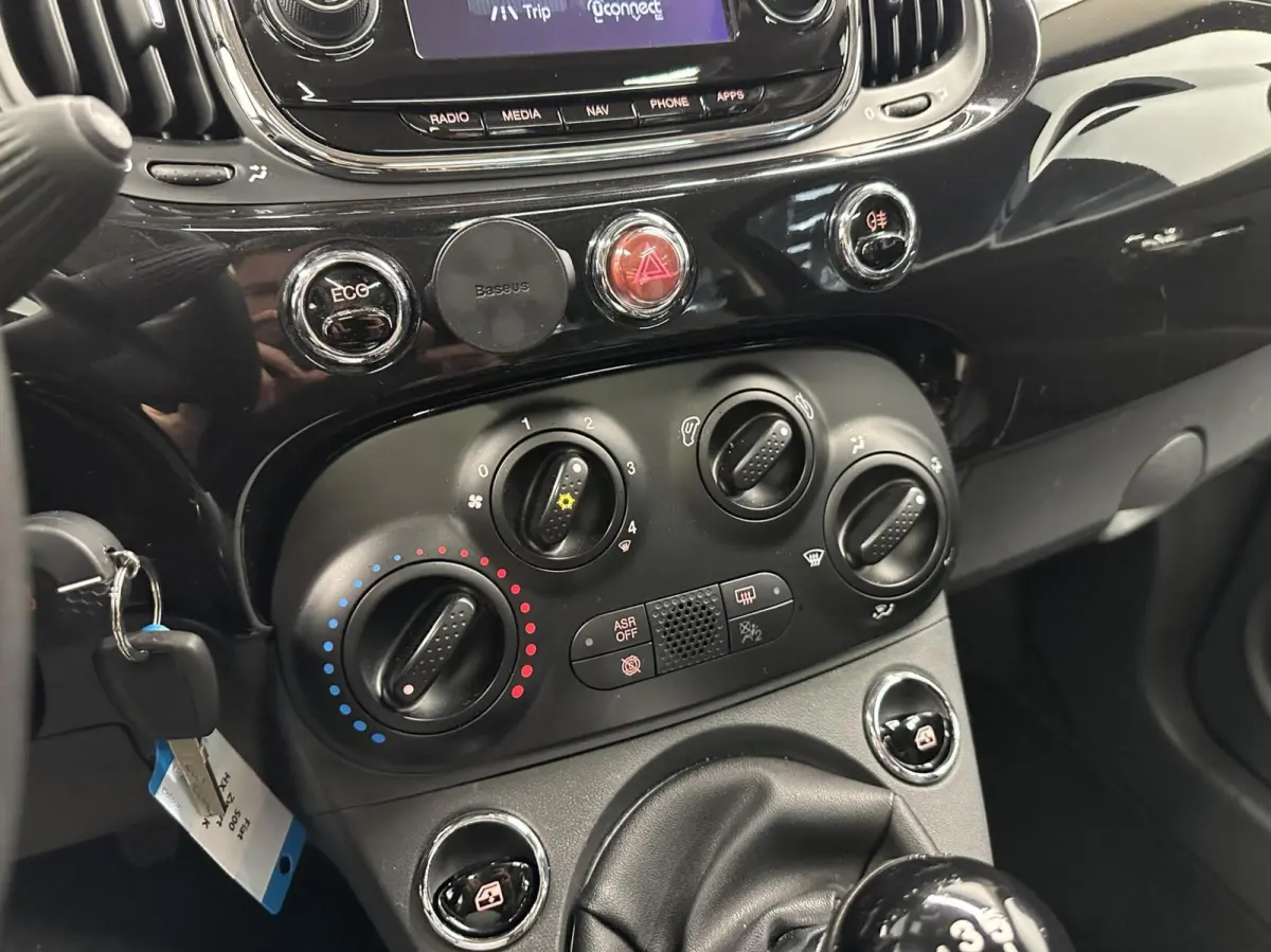 0.9 TwinAir Lounge AIRCO NAVI LEER PANO 96000 KM.