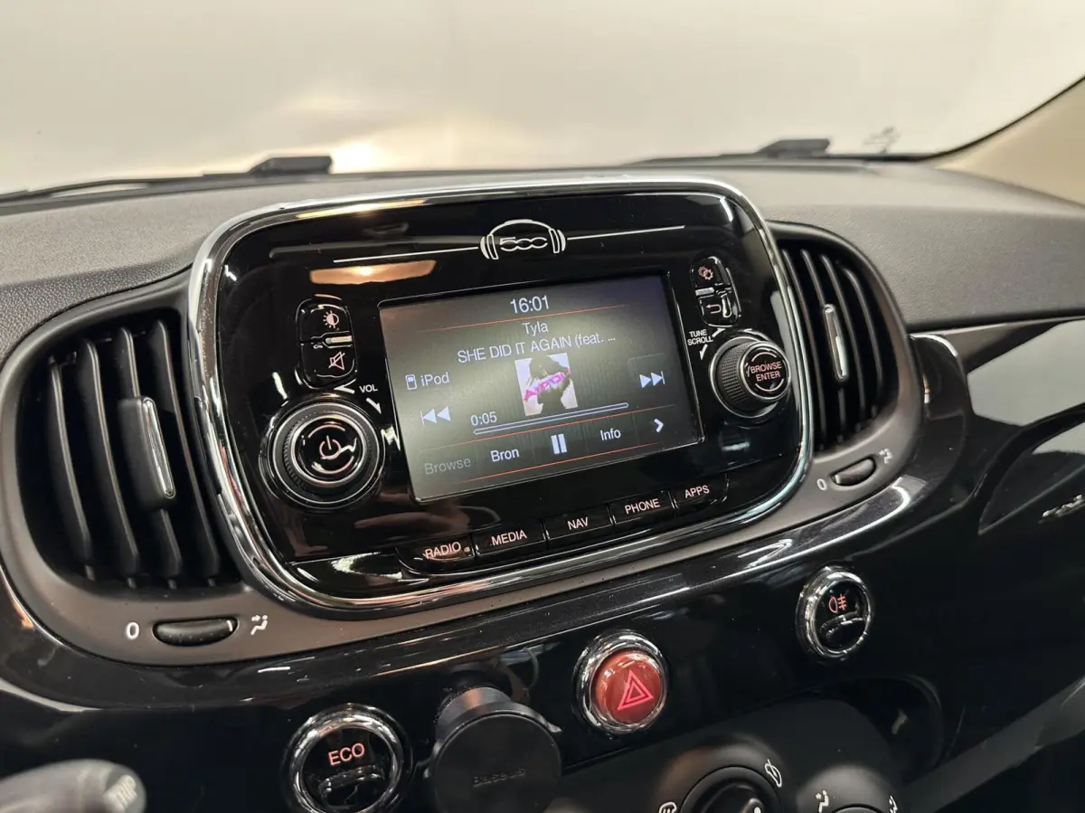 0.9 TwinAir Lounge AIRCO NAVI LEER PANO 96000 KM.
