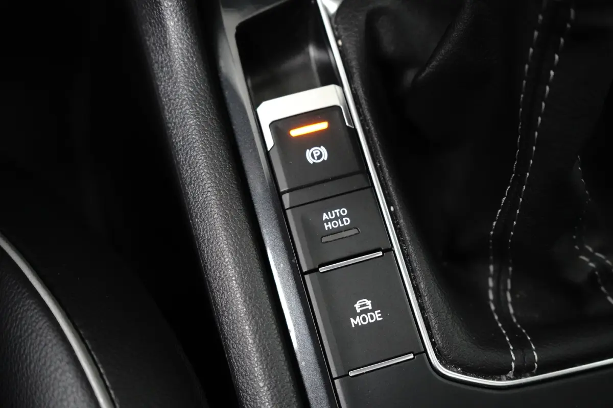 1.4 TSI eHybrid R-Line Business | Achteruitrijcamera | Adaptief demping systeem | Cruise control adaptief