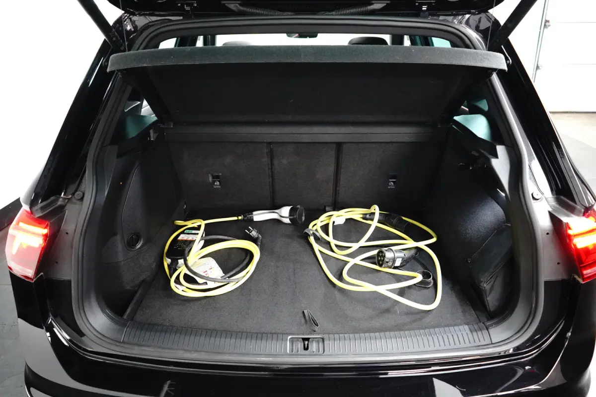 1.4 TSI eHybrid R-Line Business | Achteruitrijcamera | Adaptief demping systeem | Cruise control adaptief