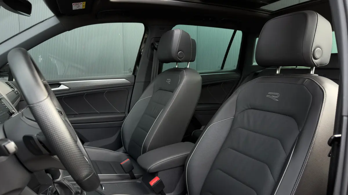 1.4 TSI eHybrid R-Line Business | Achteruitrijcamera | Adaptief demping systeem | Cruise control adaptief