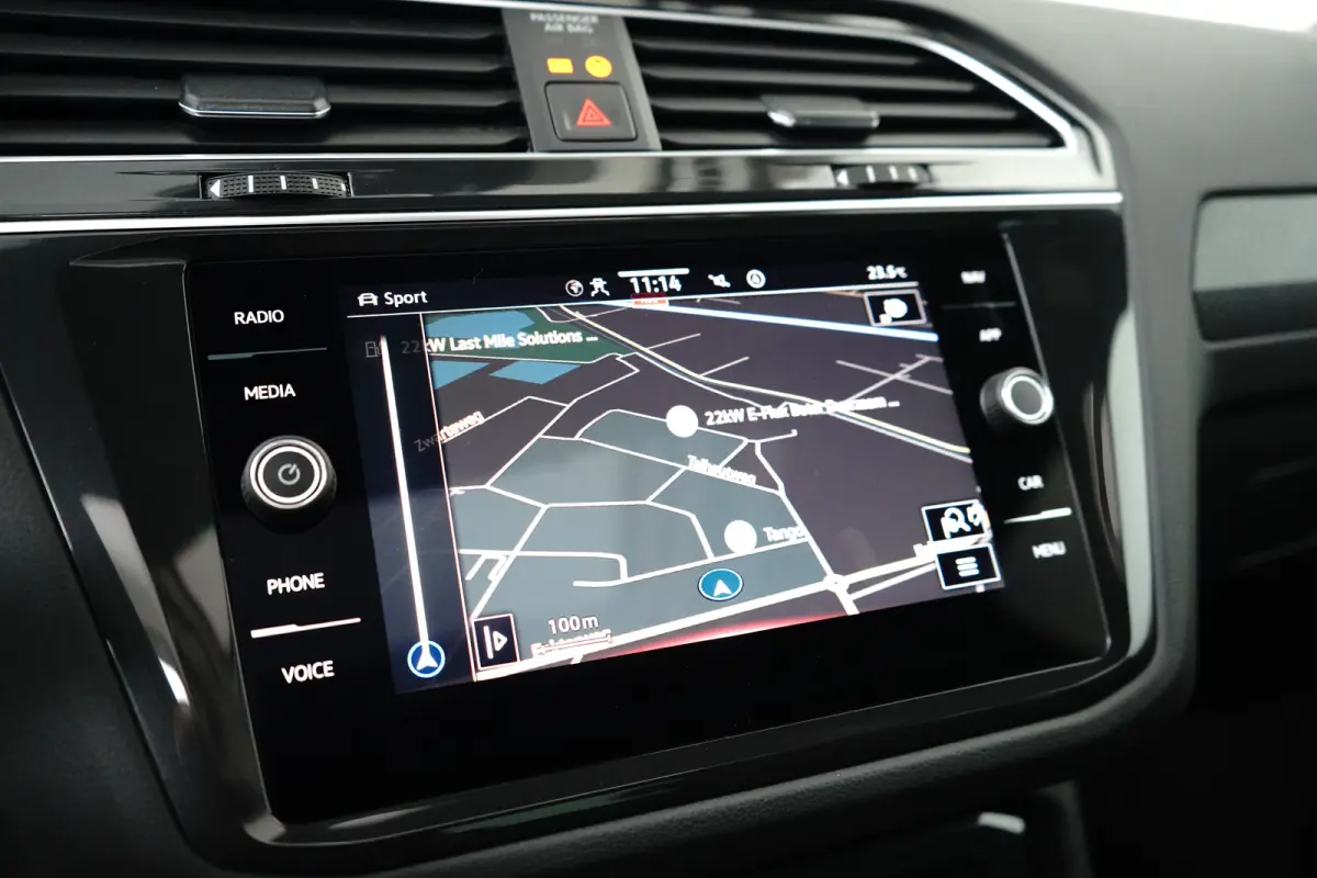 1.4 TSI eHybrid R-Line Business | Achteruitrijcamera | Adaptief demping systeem | Cruise control adaptief