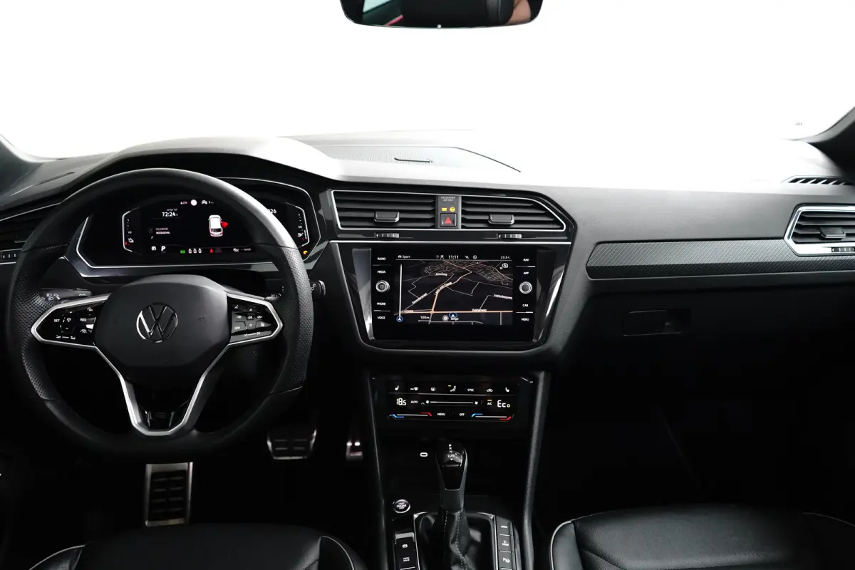 1.4 TSI eHybrid R-Line Business | Achteruitrijcamera | Adaptief demping systeem | Cruise control adaptief