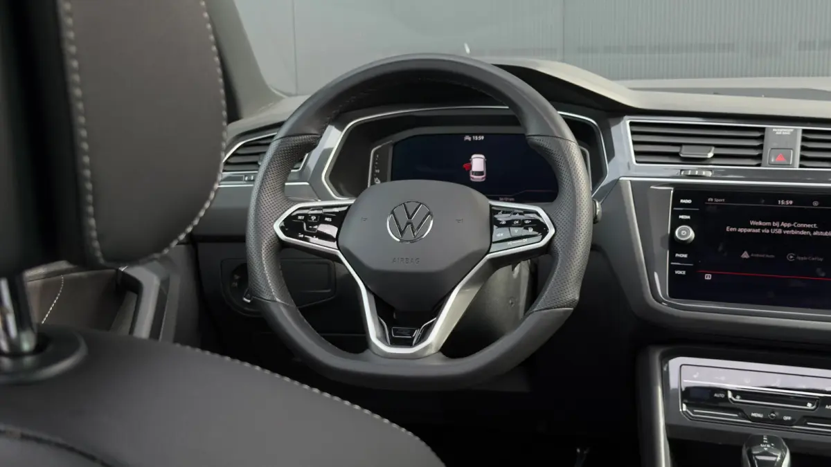 1.4 TSI eHybrid R-Line Business | Achteruitrijcamera | Adaptief demping systeem | Cruise control adaptief
