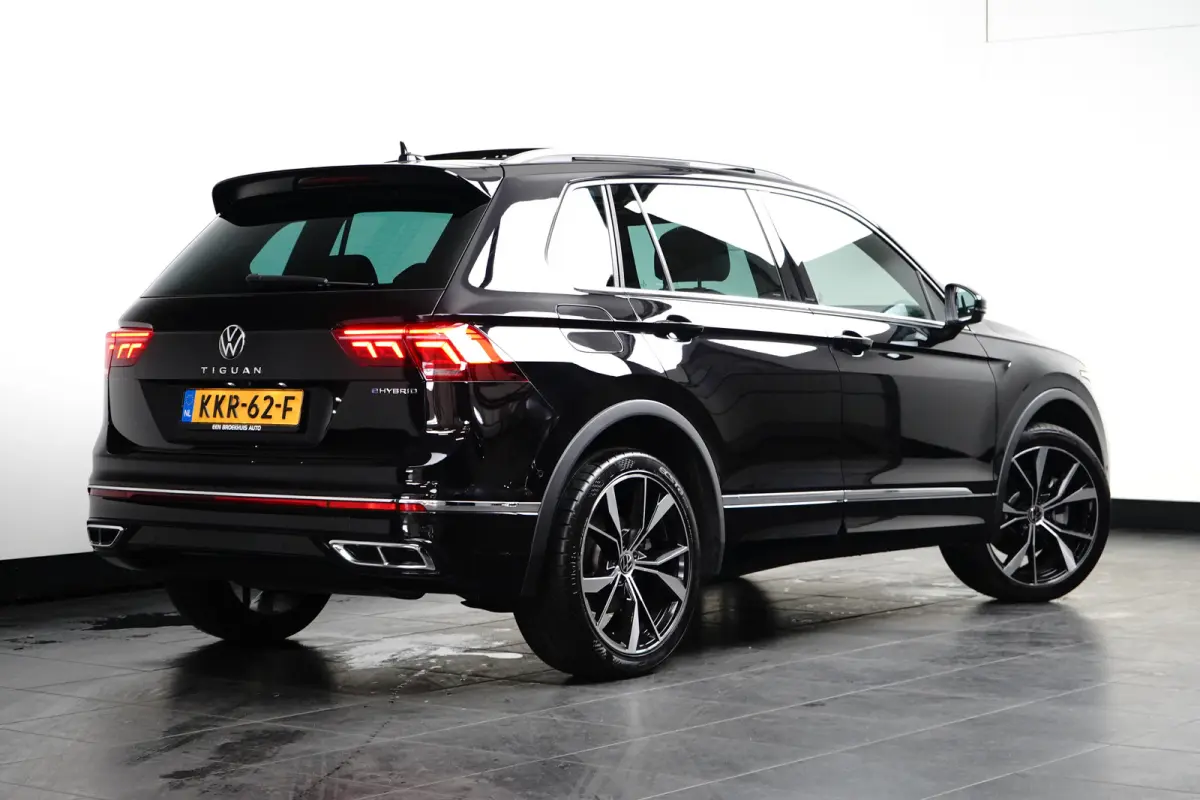 1.4 TSI eHybrid R-Line Business | Achteruitrijcamera | Adaptief demping systeem | Cruise control adaptief