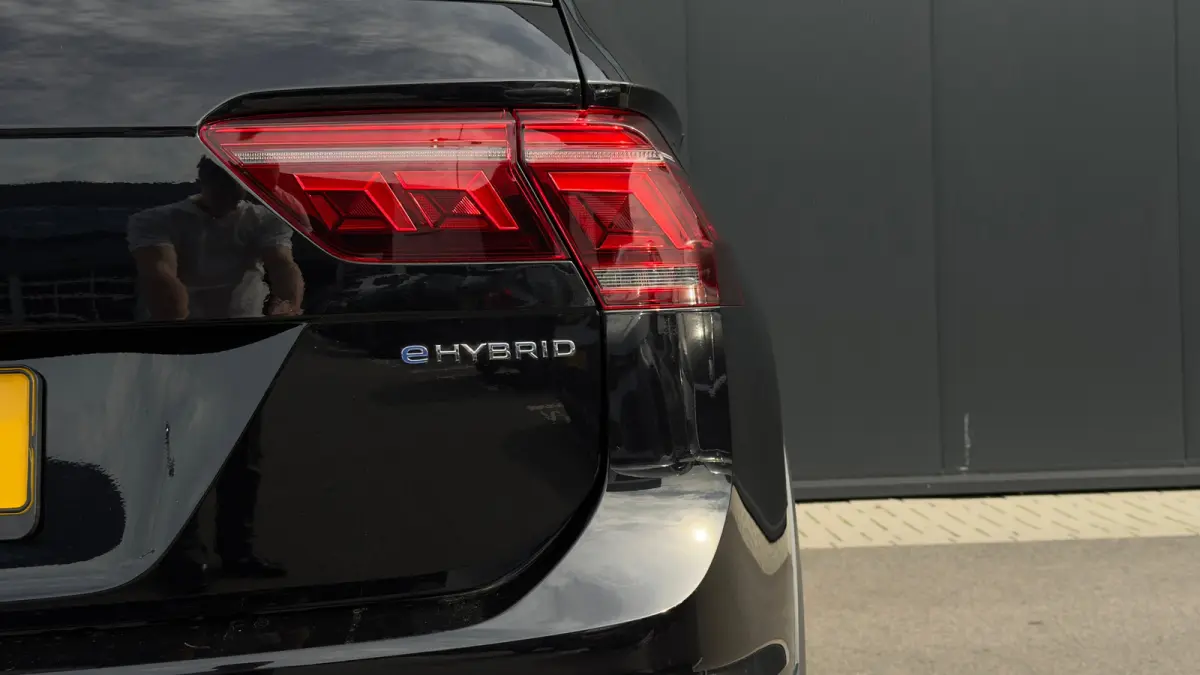 1.4 TSI eHybrid R-Line Business | Achteruitrijcamera | Adaptief demping systeem | Cruise control adaptief