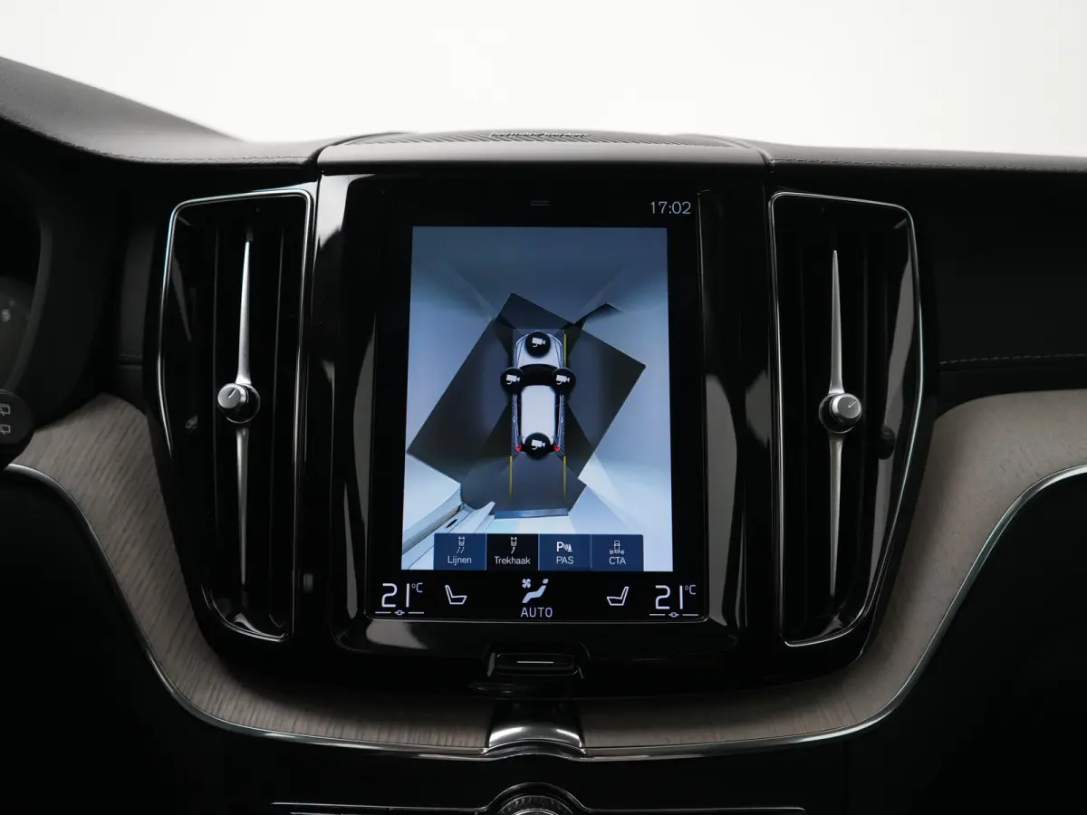 B5 Inscription | Head-Up | 360° | Harman/Kardon | Panoramadak | Trekhaak | Standkachel | Adaptive Cruise | BLIS