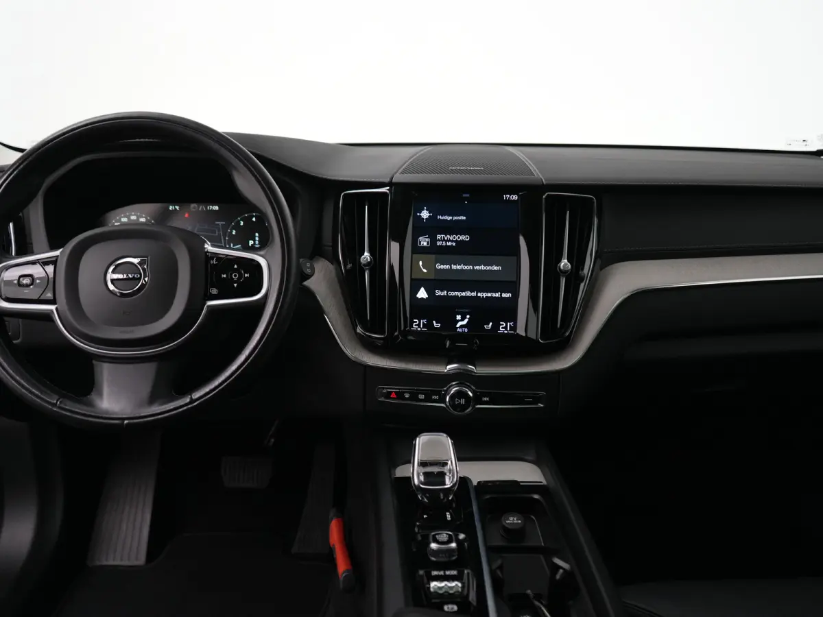 B5 Inscription | Head-Up | 360° | Harman/Kardon | Panoramadak | Trekhaak | Standkachel | Adaptive Cruise | BLIS