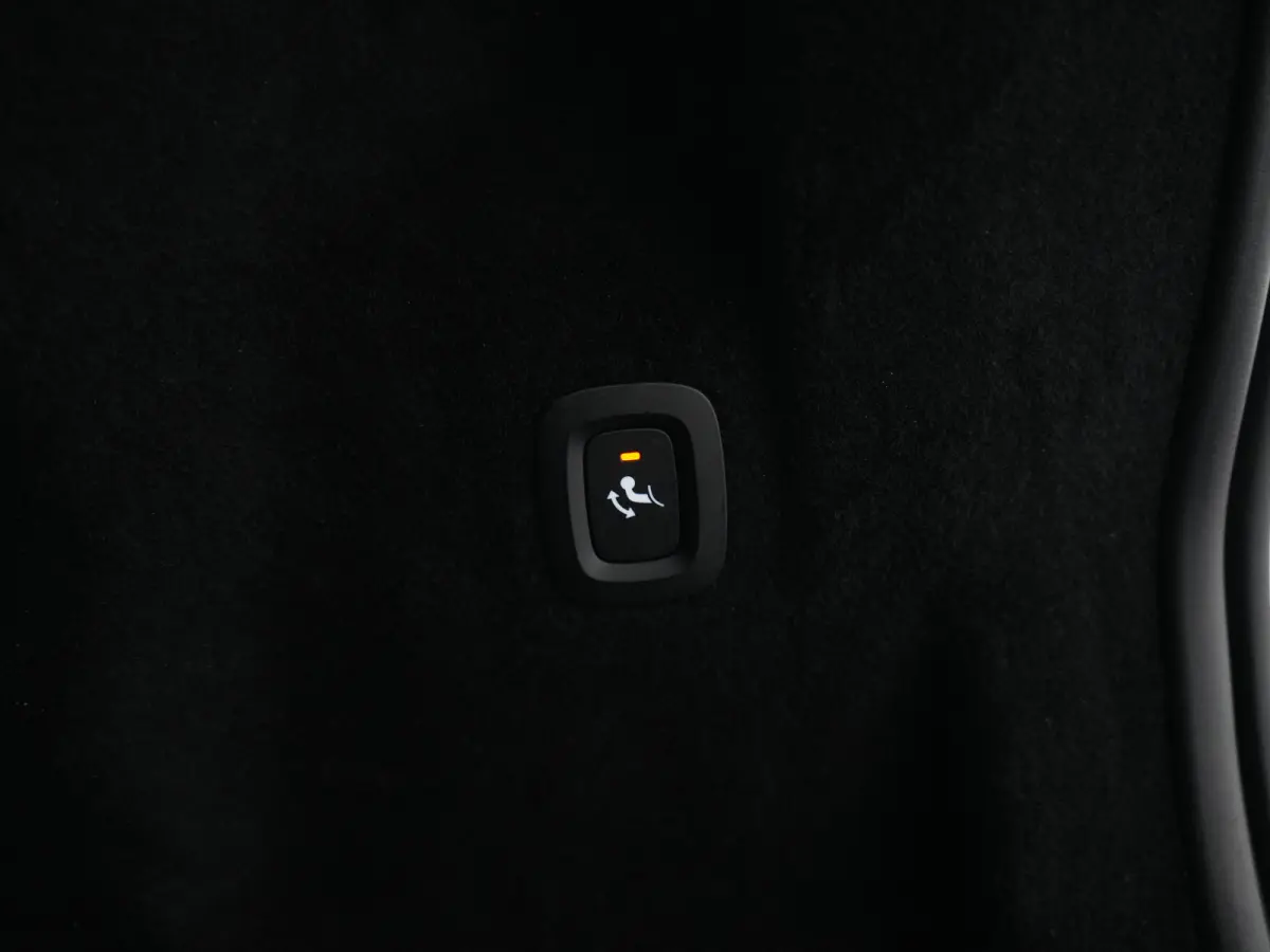 B5 Inscription | Head-Up | 360° | Harman/Kardon | Panoramadak | Trekhaak | Standkachel | Adaptive Cruise | BLIS