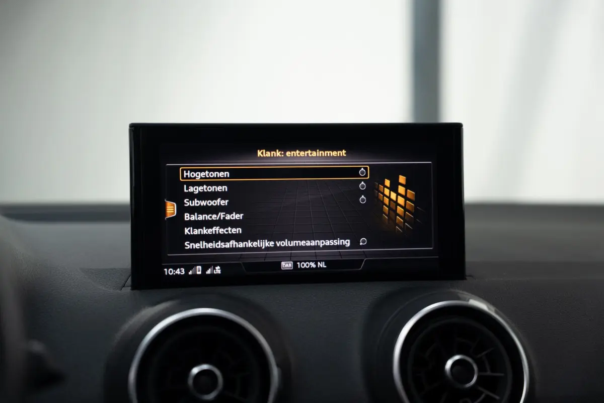 SQ2 2.0 TFSI SQ2*PANO*ACC*LANE-ASS*VIRTUAL*HUD*B&O*CAM