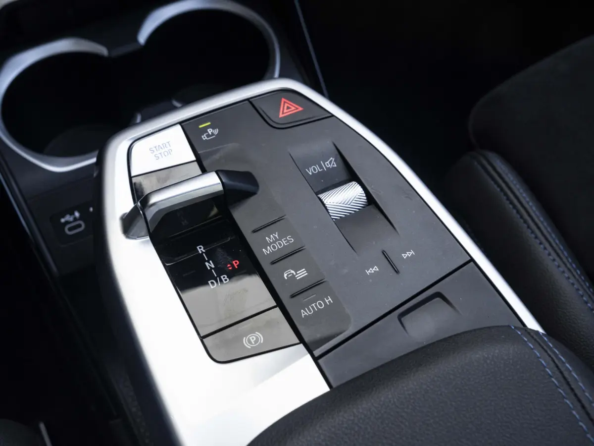 xDrive30 | M Sportpakket | Driving Assistant Professional | Head Up Display | 20 inch | Harman Kardon | Trekhaak