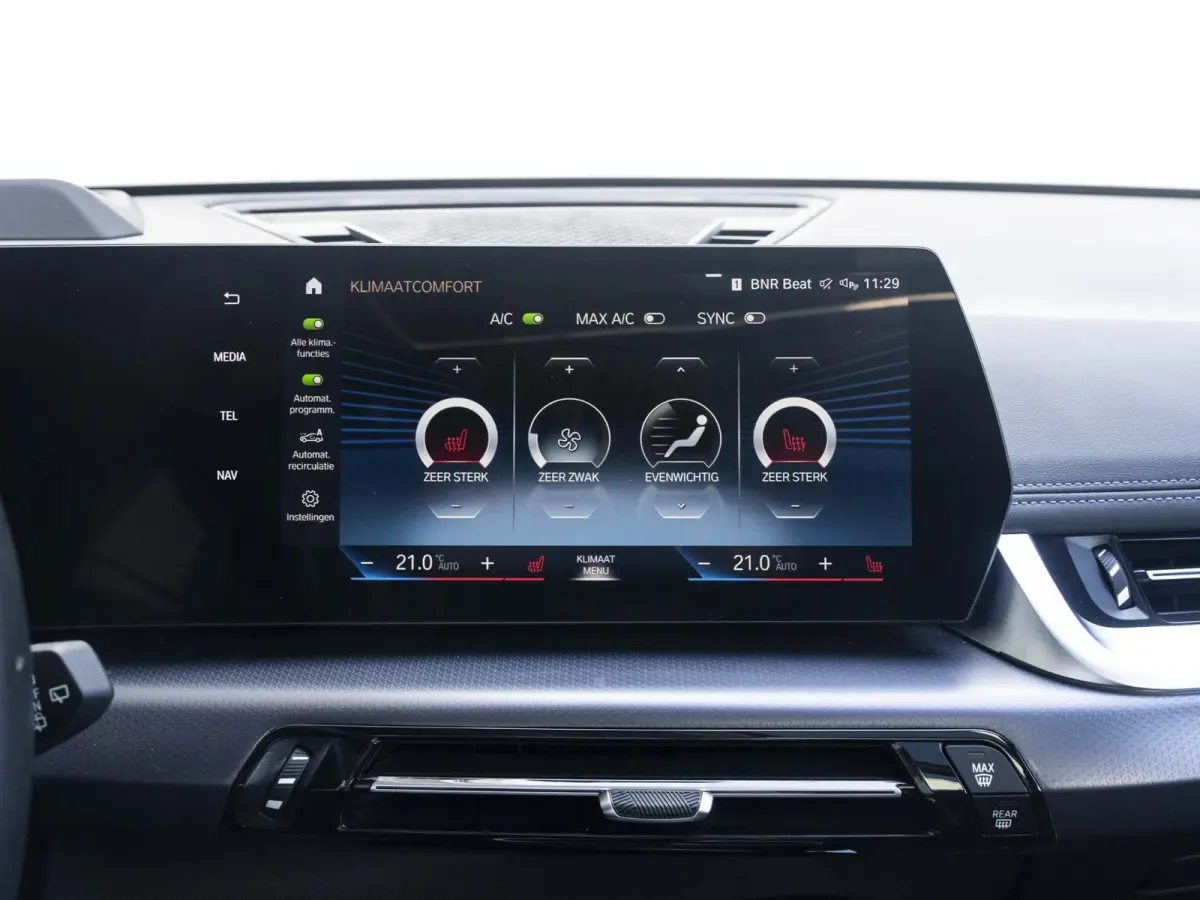 xDrive30 | M Sportpakket | Driving Assistant Professional | Head Up Display | 20 inch | Harman Kardon | Trekhaak