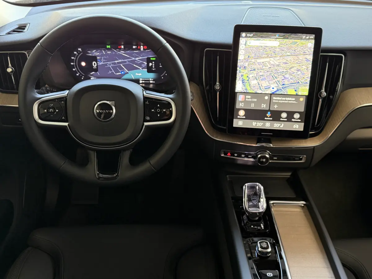2.0 T8 455PK AWD PLUS DARK NIEUWE AUTO HARMAN KARDON 360.CAM STOEL/STUUR VERW LEER vapour grey