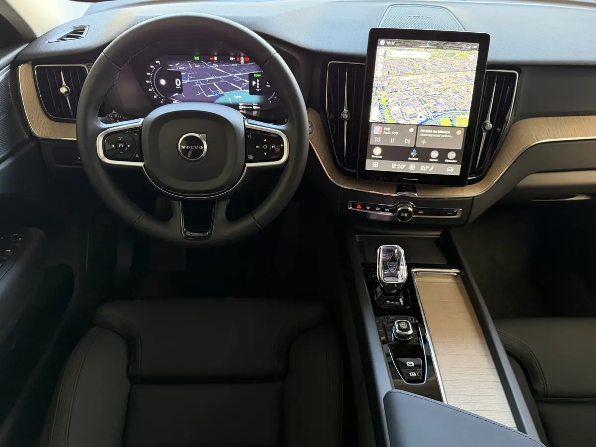 2.0 T8 455PK AWD PLUS DARK NIEUWE AUTO HARMAN KARDON 360.CAM STOEL/STUUR VERW LEER vapour grey