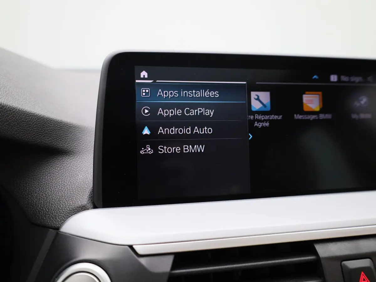 xDrive30e High Executive | Automaat | Panorama dak | Climate control | Virtual cockpit | Memory seat | Apple carplay | Sfeer verlichting | Navigatie | Stoel verwarming | Elec. achterklep | A