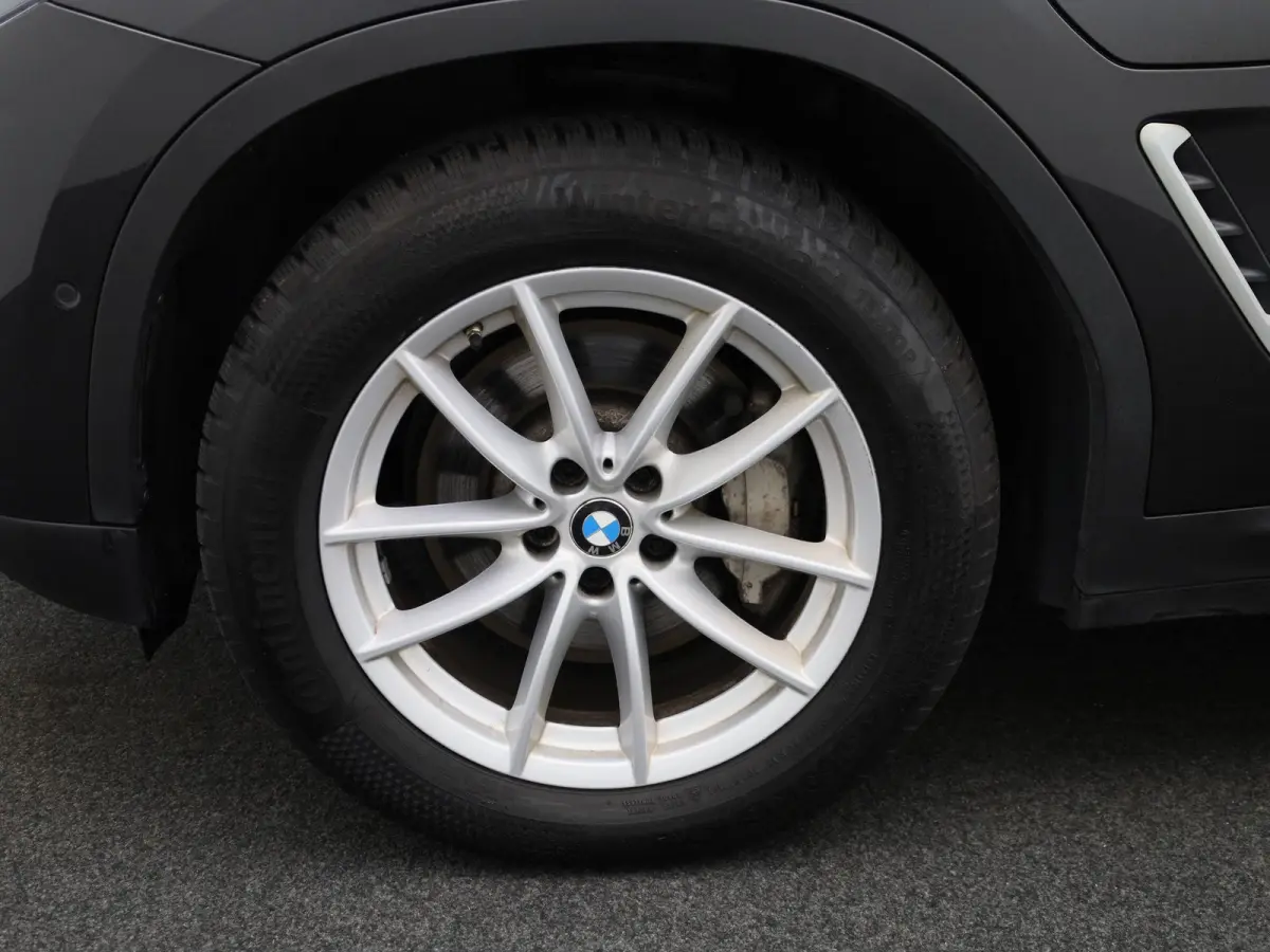 xDrive30e High Executive | Automaat | Panorama dak | Climate control | Virtual cockpit | Memory seat | Apple carplay | Sfeer verlichting | Navigatie | Stoel verwarming | Elec. achterklep | A