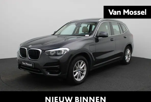xDrive30e High Executive | Automaat | Panorama dak | Climate control | Virtual cockpit | Memory seat | Apple carplay | Sfeer verlichting | Navigatie | Stoel verwarming | Elec. achterklep | A