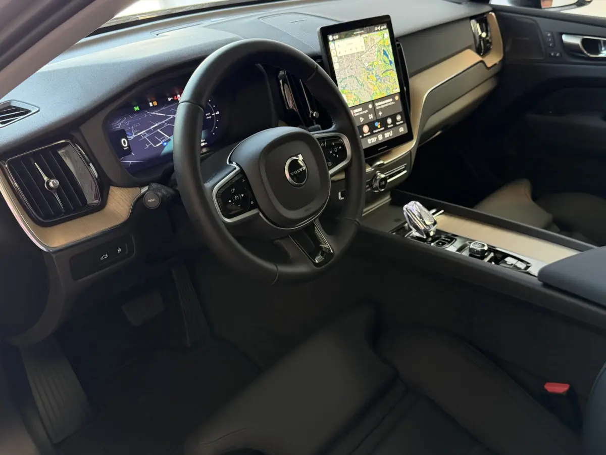 2.0 T8 455PK AWD PLUS DARK NIEUWE AUTO HARMAN KARDON 360.CAM STOEL/STUUR VERW LEER vapour grey