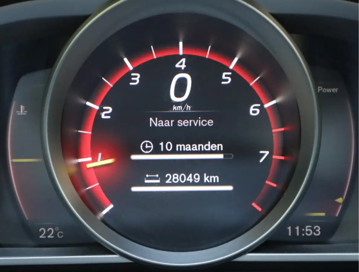 2.0 T3 Momentum Navi / Stoelverw  / Standkachel / Pdc / Elekramen / Instap klaar / Vol jaar Apk