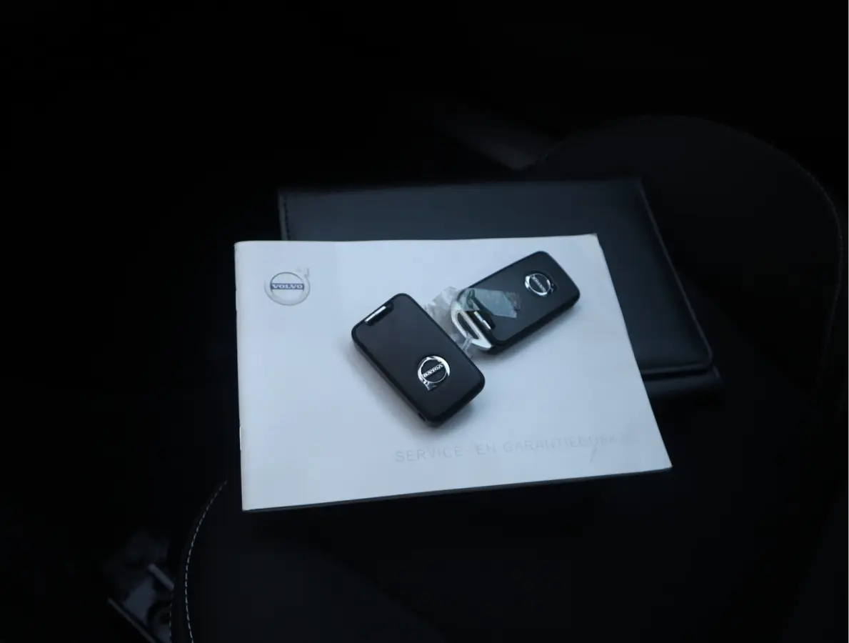 2.0 T3 Momentum Navi / Stoelverw  / Standkachel / Pdc / Elekramen / Instap klaar / Vol jaar Apk