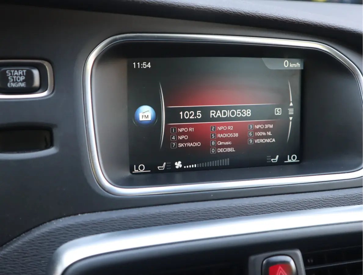 2.0 T3 Momentum Navi / Stoelverw  / Standkachel / Pdc / Elekramen / Instap klaar / Vol jaar Apk