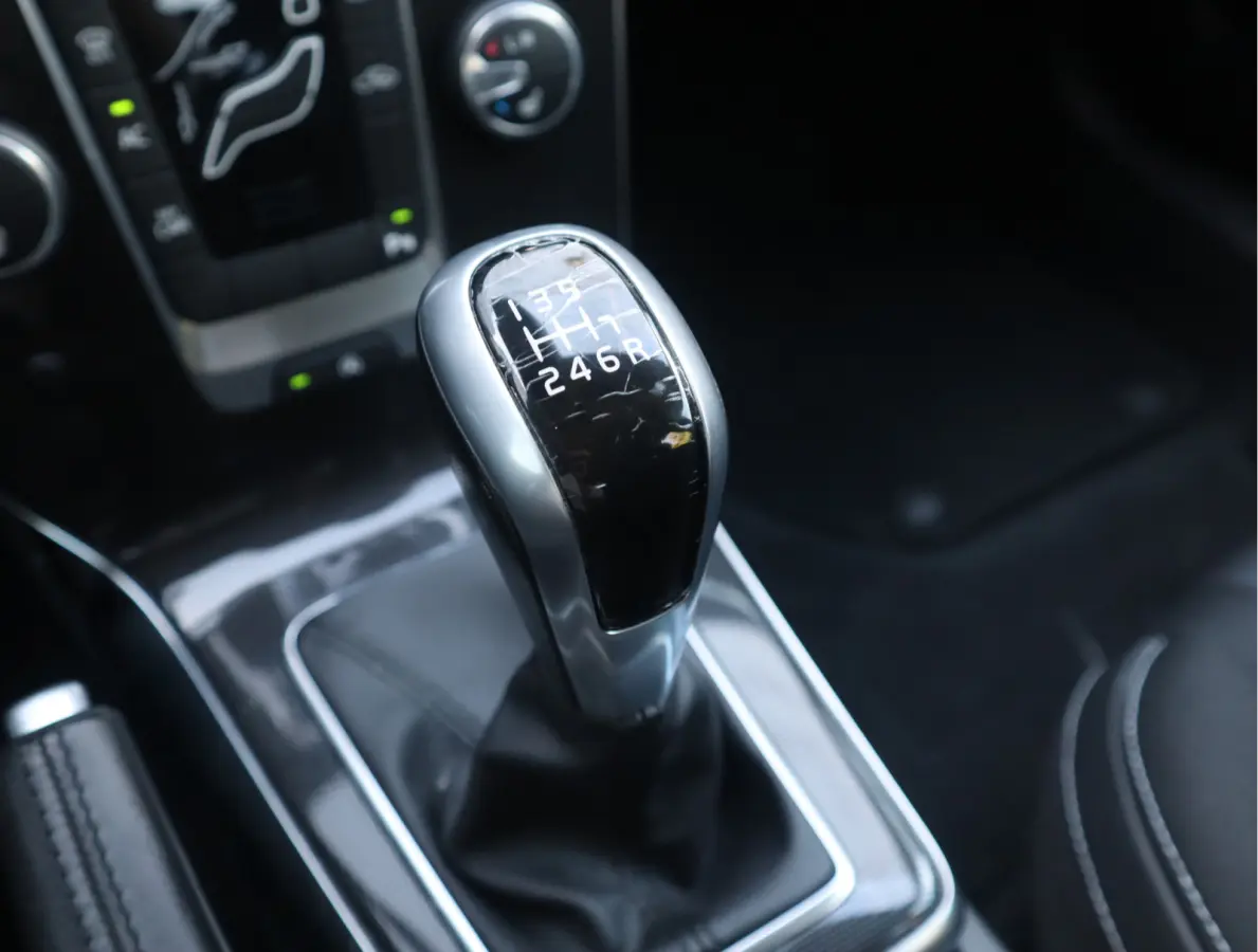 2.0 T3 Momentum Navi / Stoelverw  / Standkachel / Pdc / Elekramen / Instap klaar / Vol jaar Apk