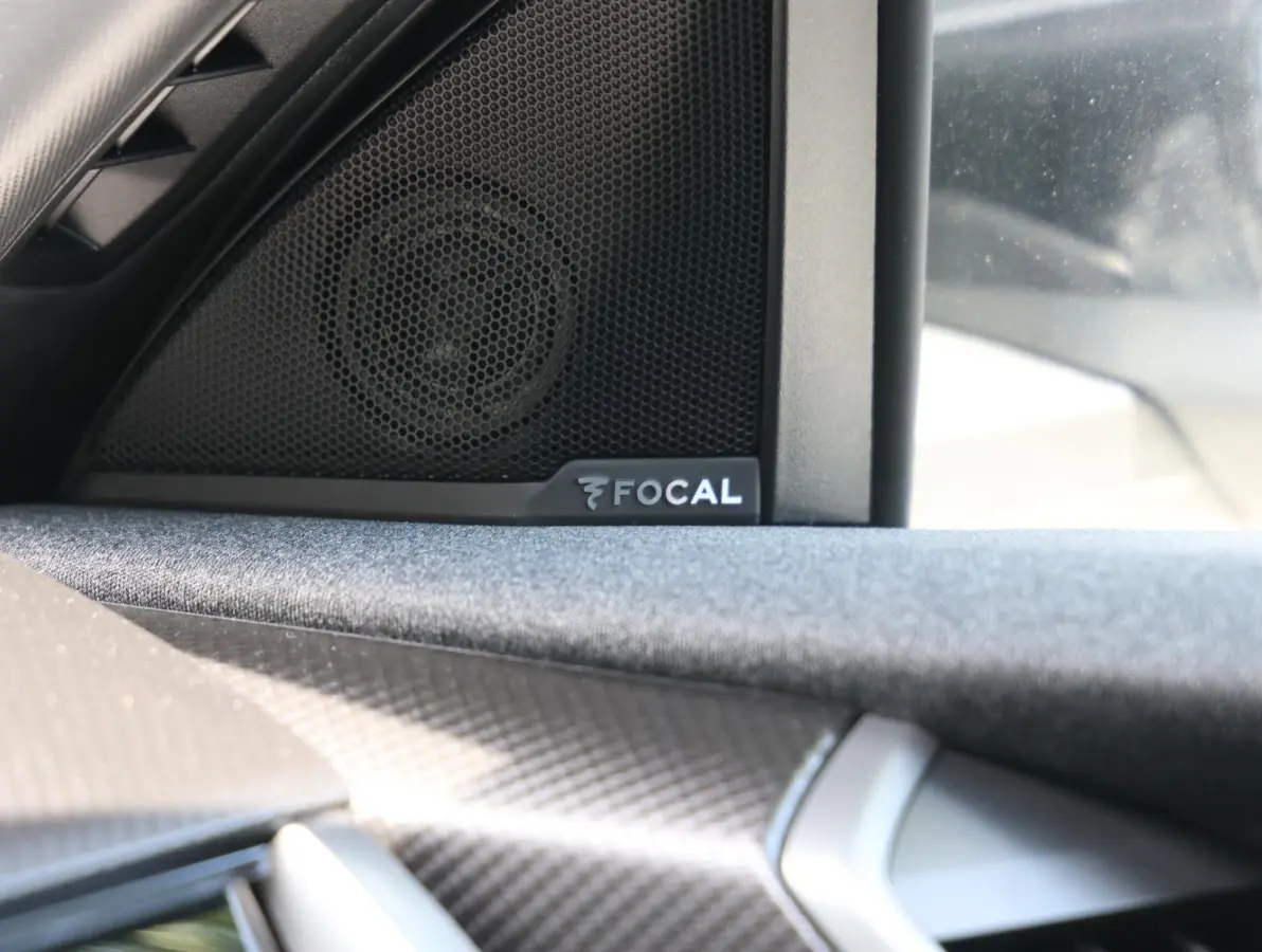 GS 73 kWh | AGR stoelen | Navigatie 16" | Apple en Android 19"lichtmetalen velgen | Verlicht Opel-logo |