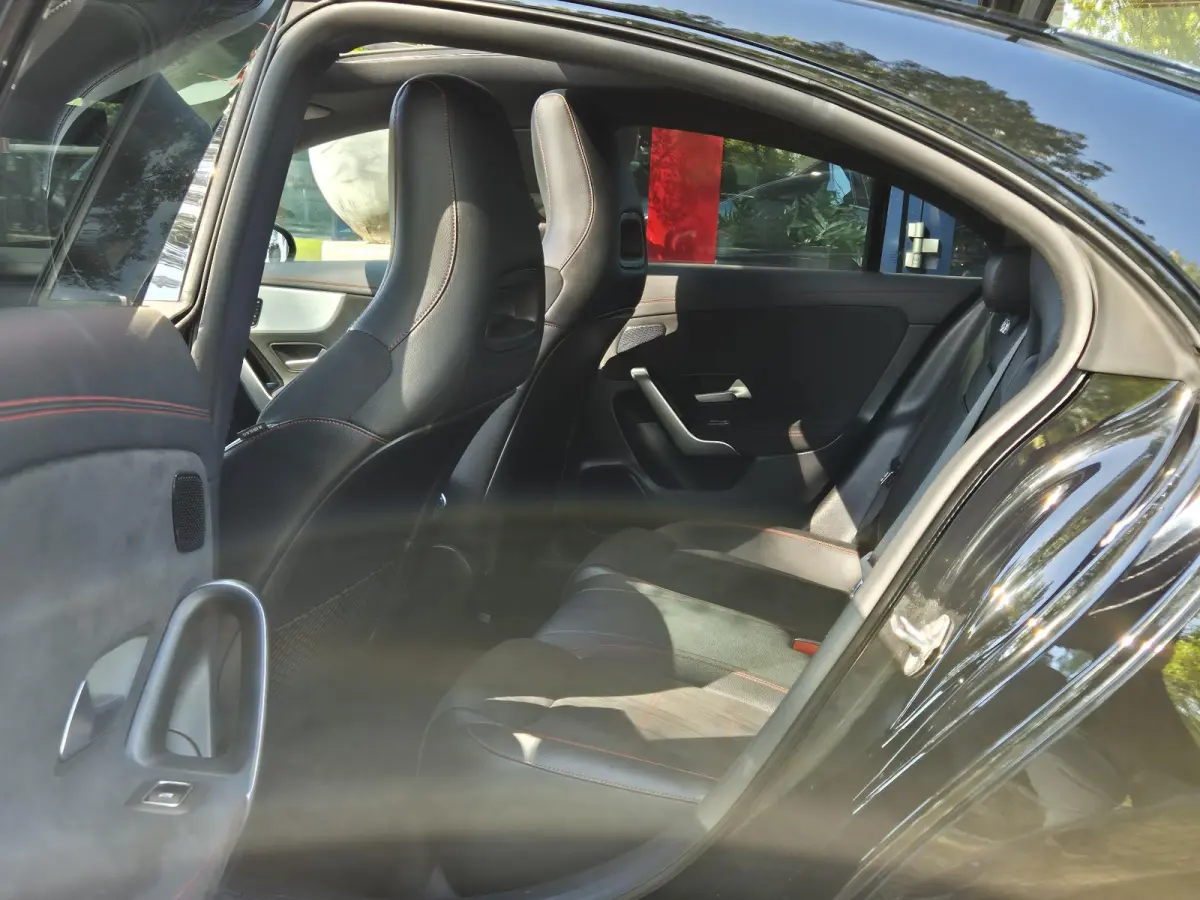 250 e Business Solution AMG Limited | SOH 95.48% | Panoramadak | Apple Carplay | Multi | Sfeerverlichting | Cruise Control | 18 inch