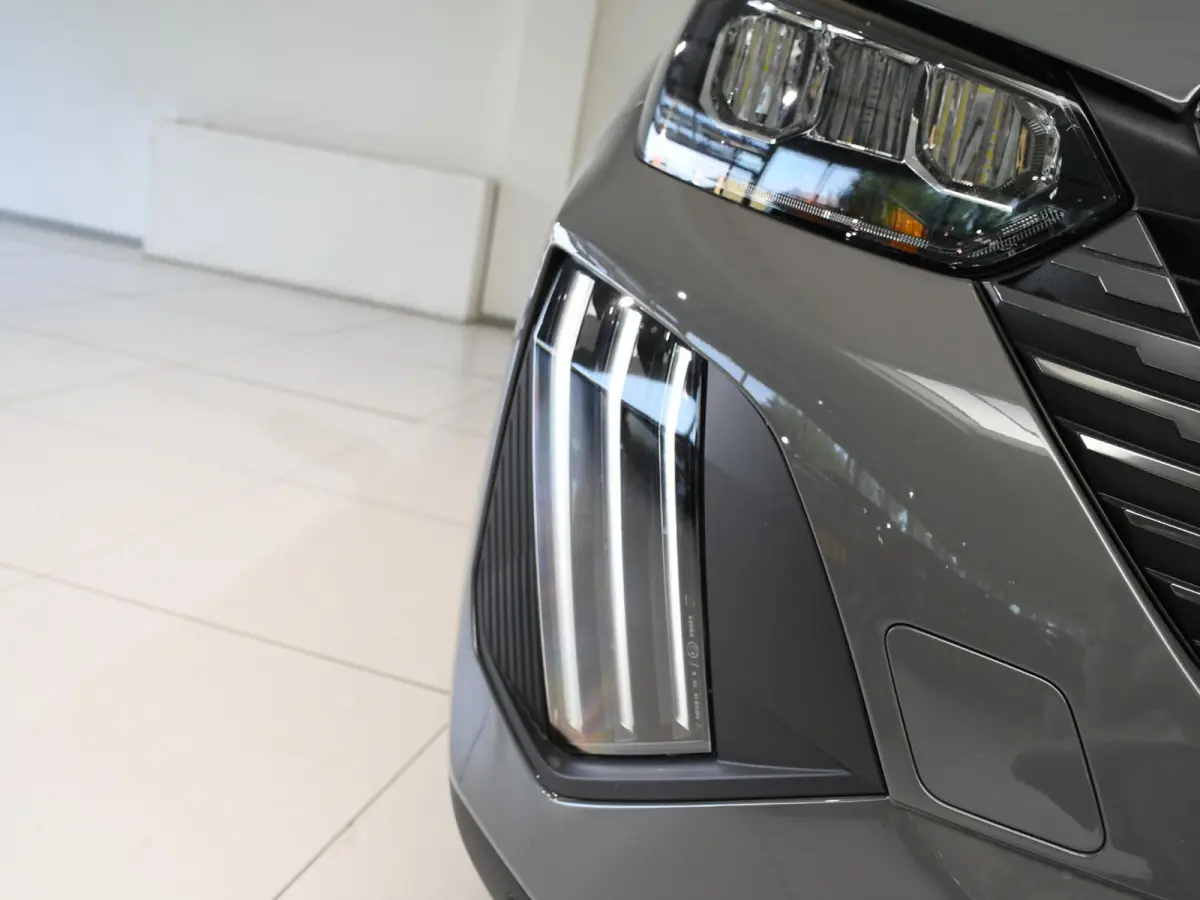 1.2 Hybrid 145 GT .