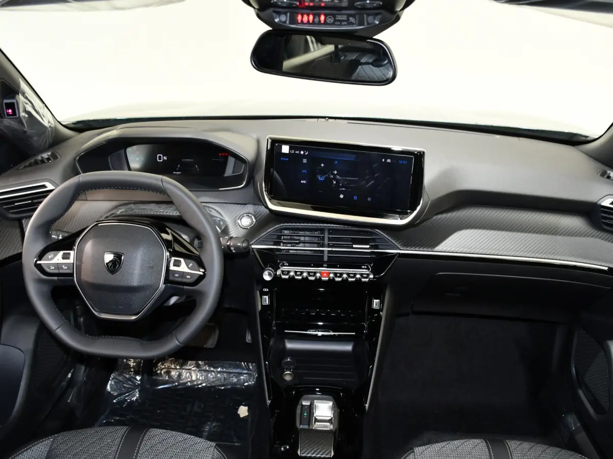 1.2 Hybrid 145 GT .