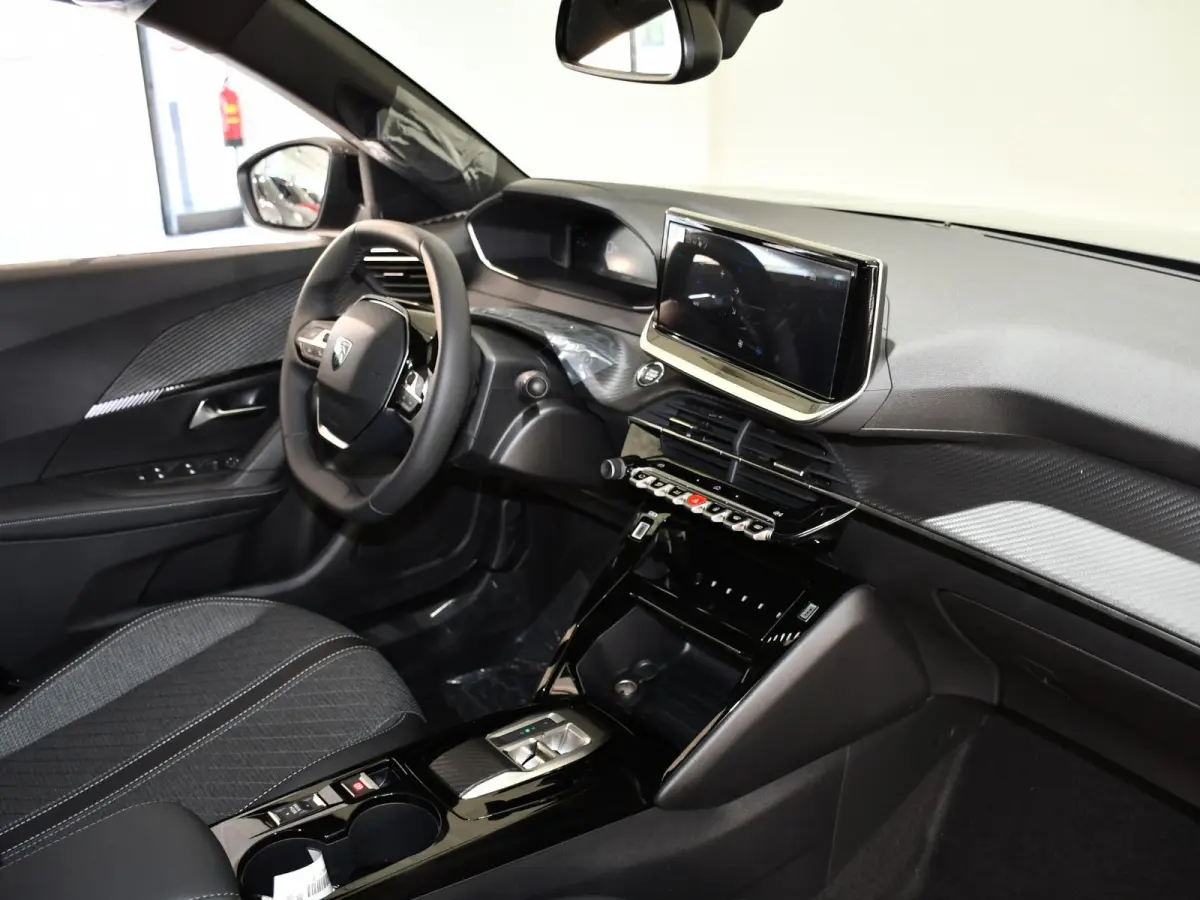 1.2 Hybrid 145 GT .