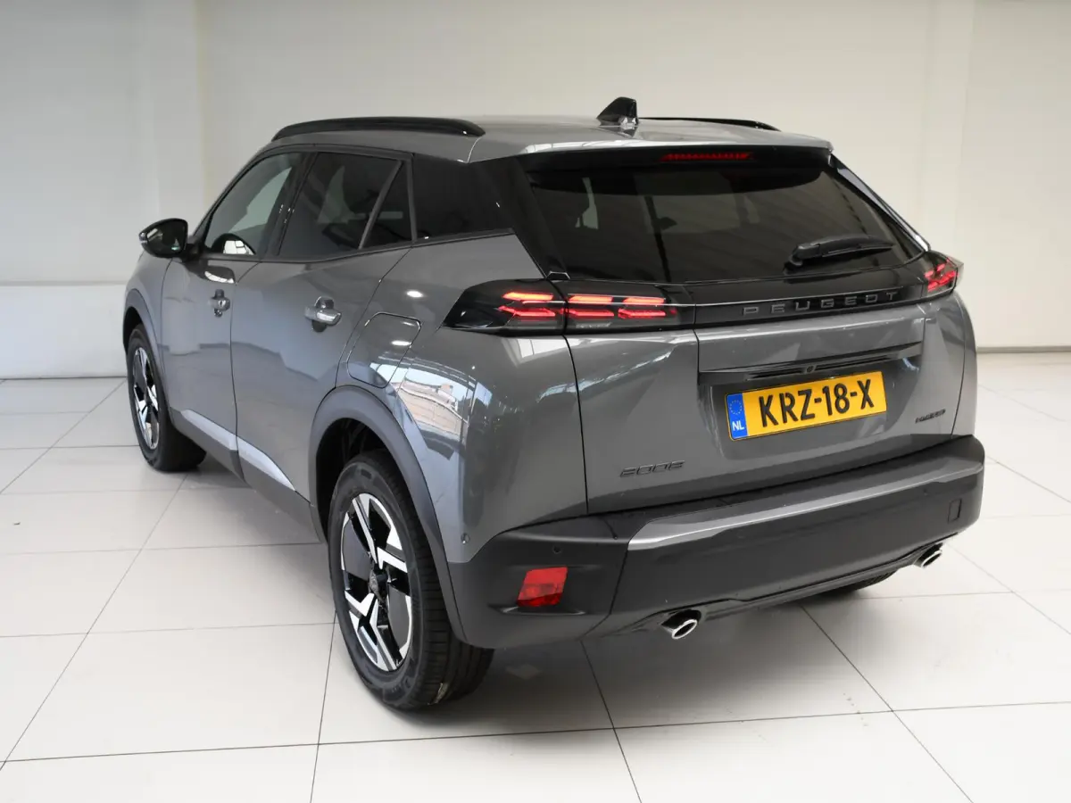 1.2 Hybrid 145 GT .