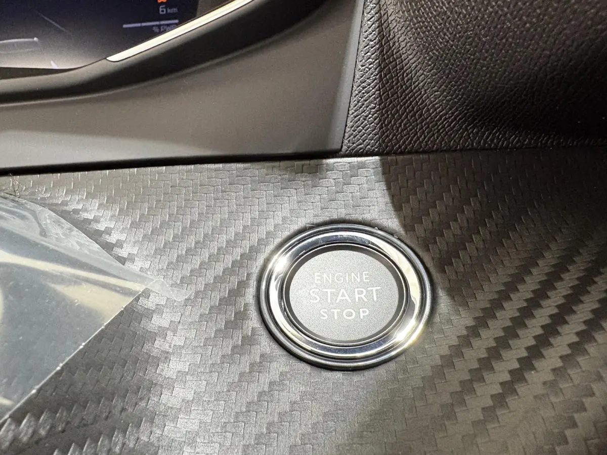 1.2 Hybrid 145 GT .