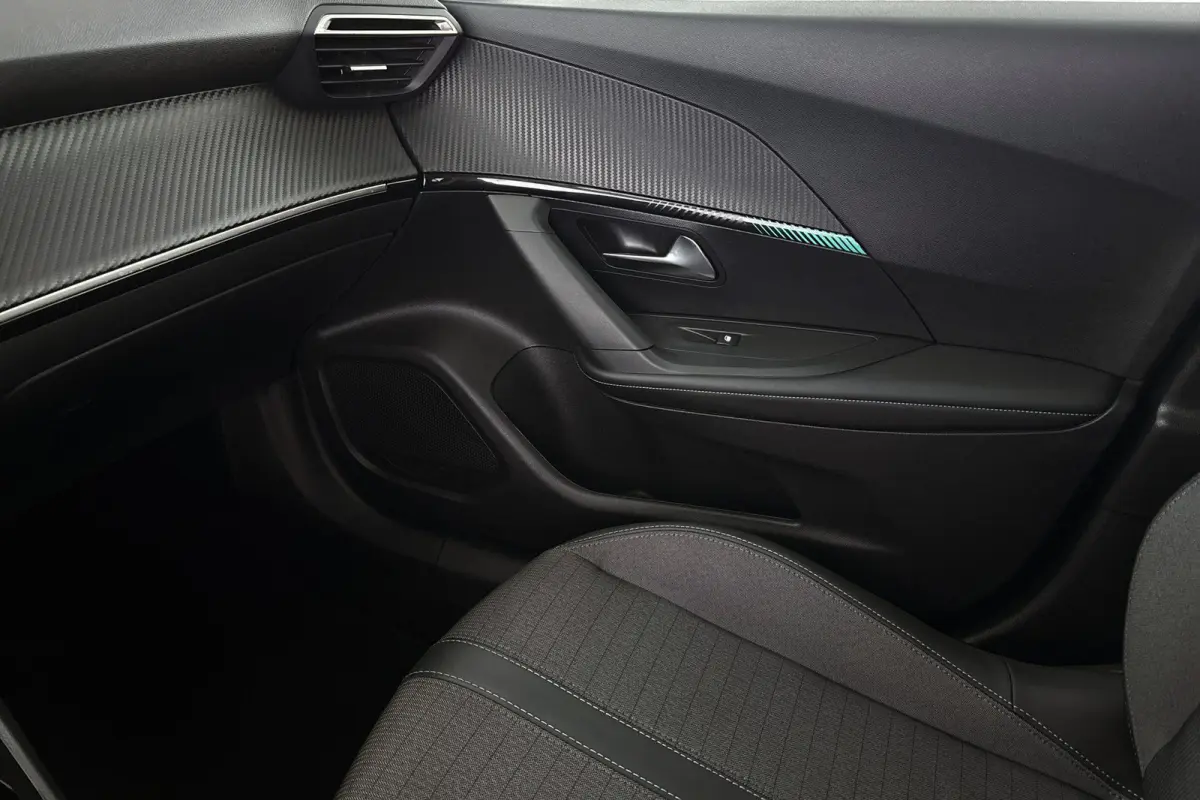 EV Allure Pack 50 kWh Achteruitrijcamera Apple CarPlay 3-Fase