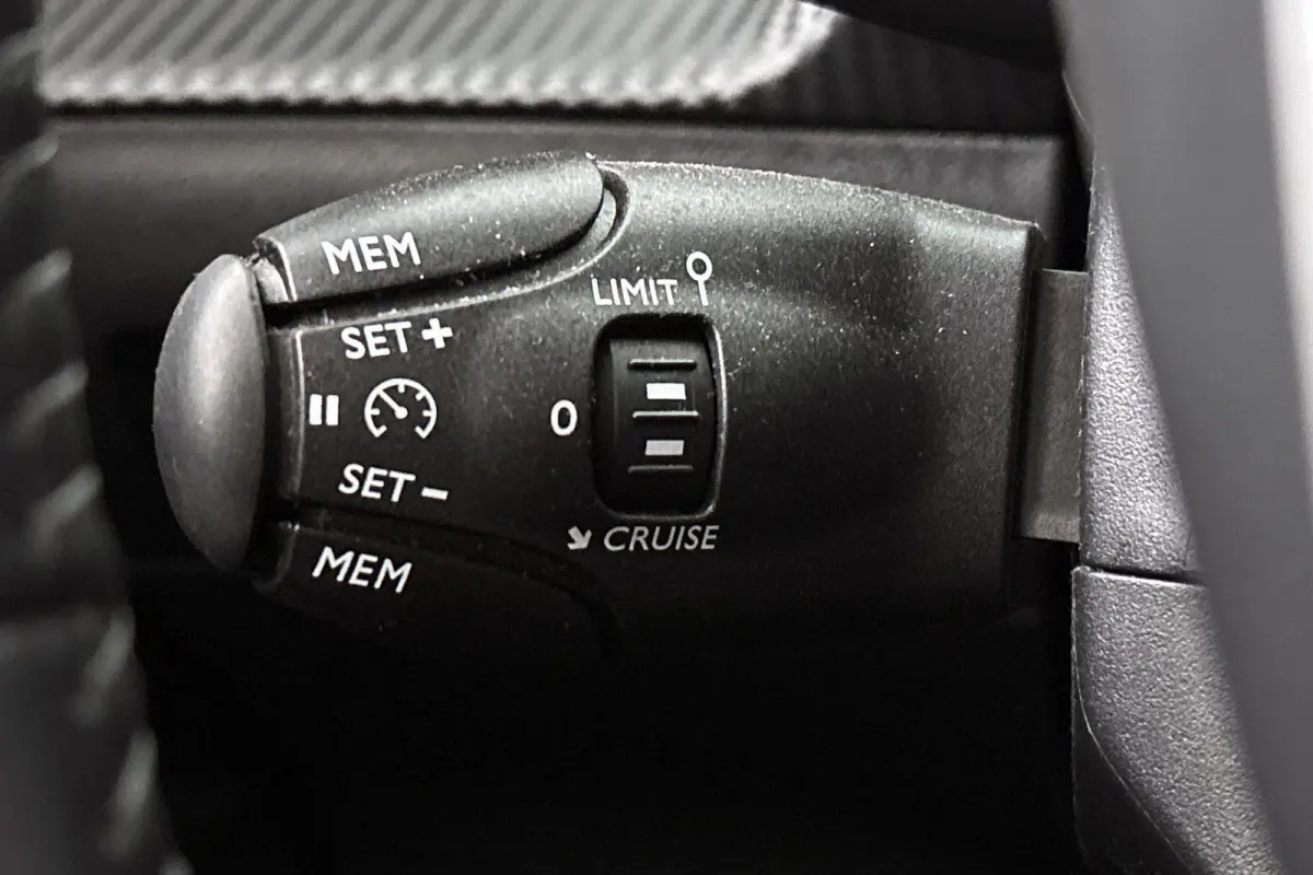 EV Allure Pack 50 kWh Achteruitrijcamera Apple CarPlay 3-Fase
