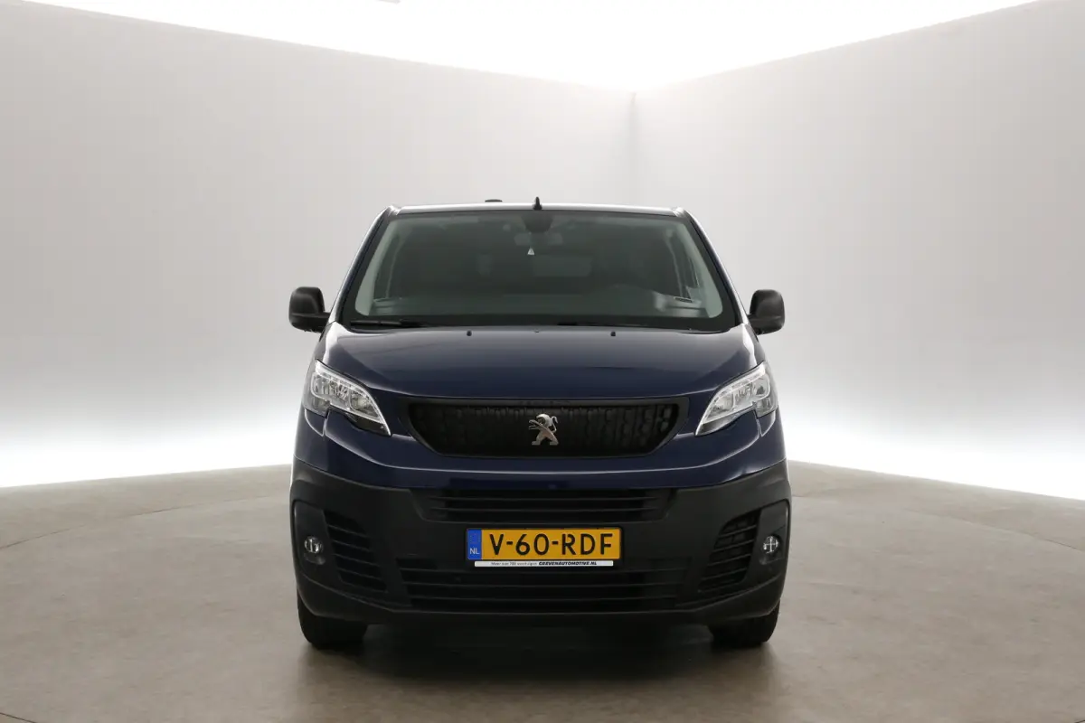 75 kWh L2H1 Long Range | Snelladen | SOH 96% | Airco | Cruise | Camera | Carplay | 3 Zits | 2xSchuifdeur