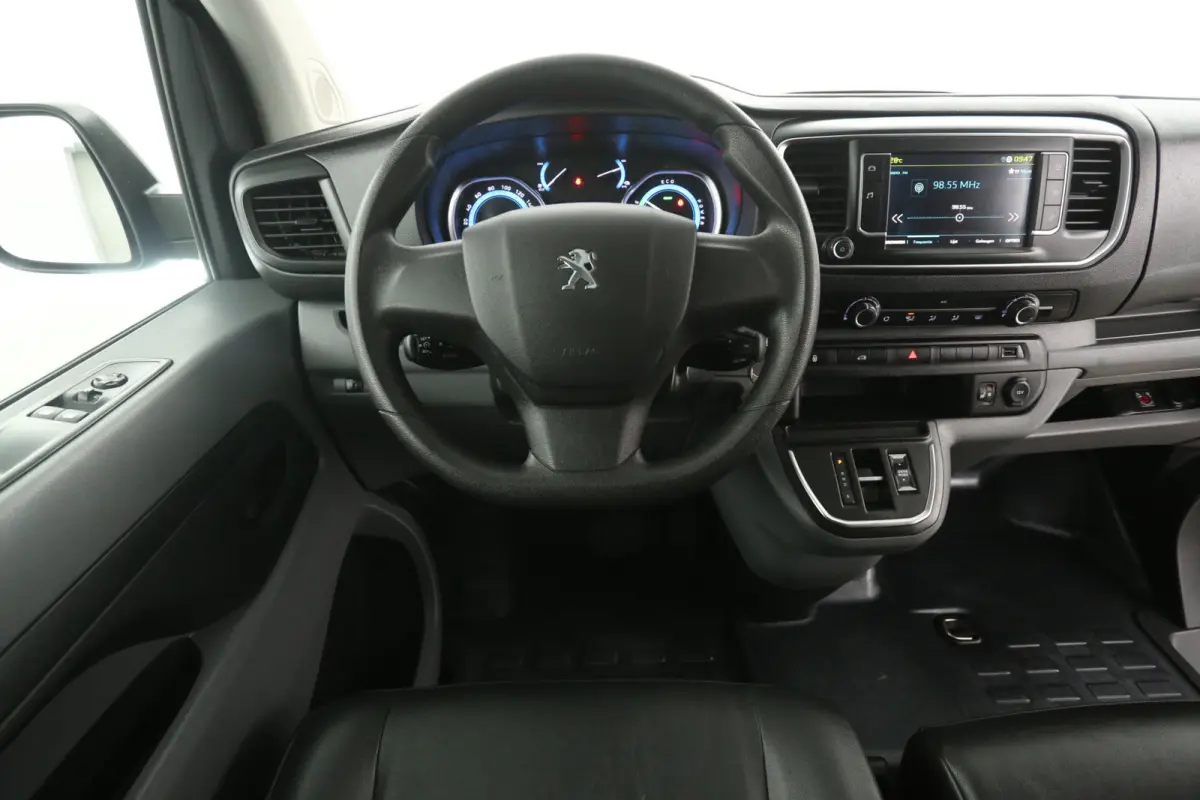 75 kWh L2H1 Long Range | Snelladen | SOH 96% | Airco | Cruise | Camera | Carplay | 3 Zits | 2xSchuifdeur