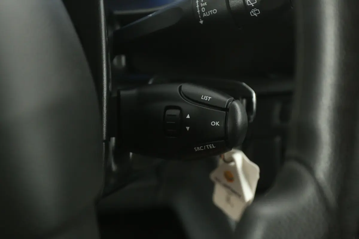 75 kWh L2H1 Long Range | Snelladen | SOH 96% | Airco | Cruise | Camera | Carplay | 3 Zits | 2xSchuifdeur