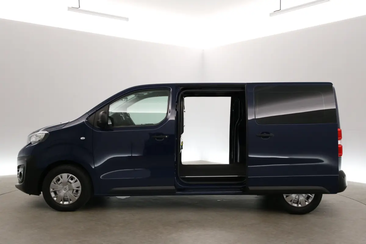 75 kWh L2H1 Long Range | Snelladen | SOH 96% | Airco | Cruise | Camera | Carplay | 3 Zits | 2xSchuifdeur