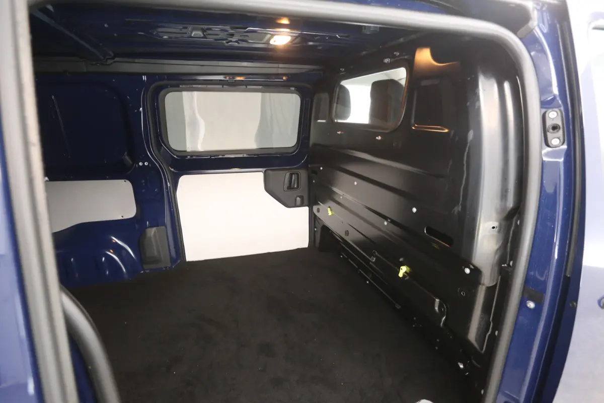 75 kWh L2H1 Long Range | Snelladen | SOH 96% | Airco | Cruise | Camera | Carplay | 3 Zits | 2xSchuifdeur