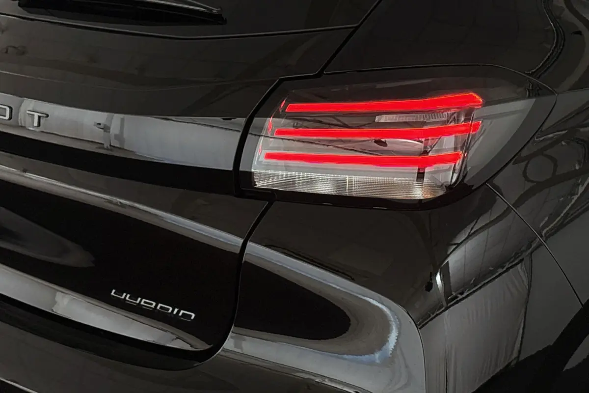 1.2 Hybrid 100 e-DCS6 Allure NL Auto Apple CarPlay Parkeersensoren