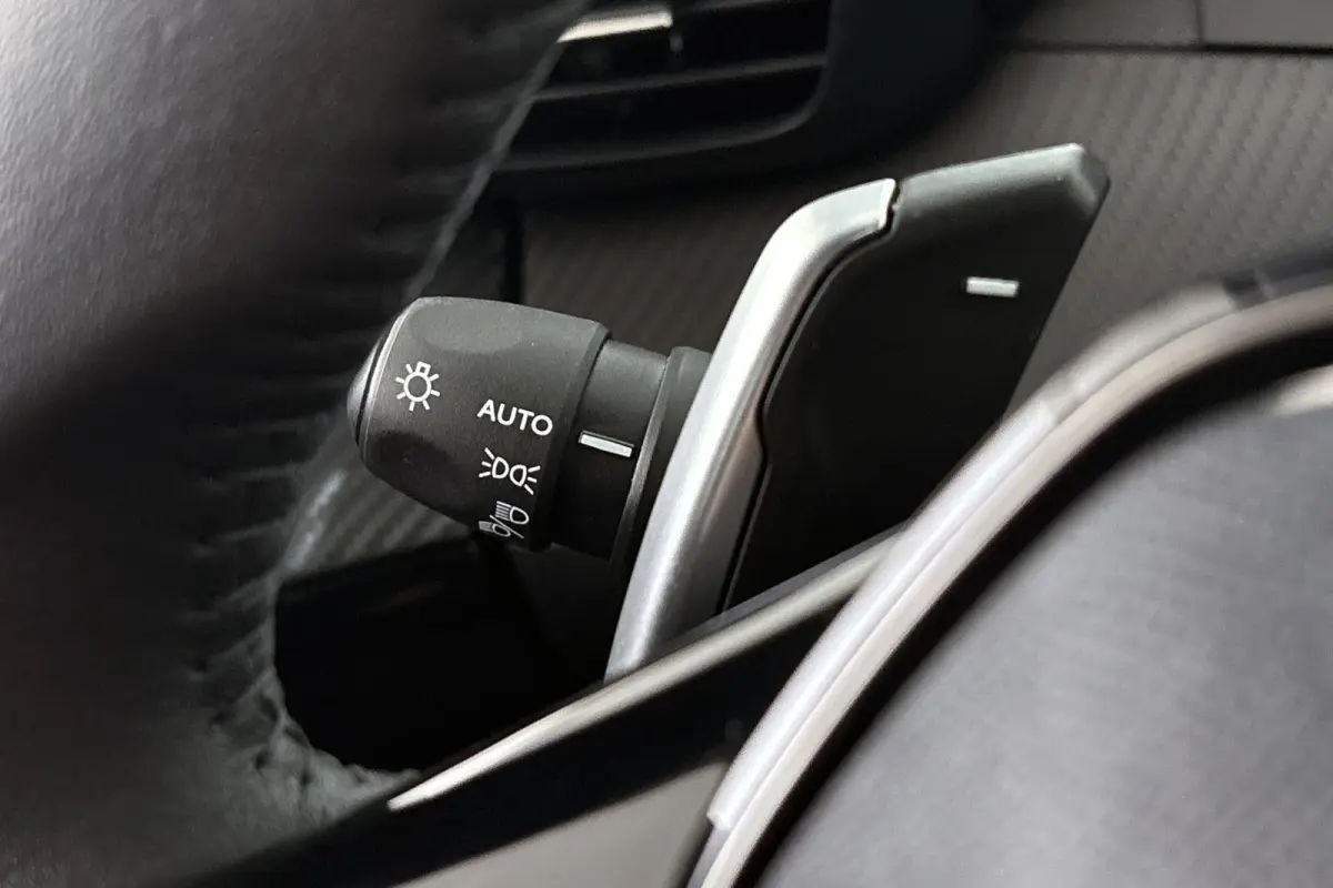 1.2 Hybrid 100 e-DCS6 Allure NL Auto Apple CarPlay Parkeersensoren