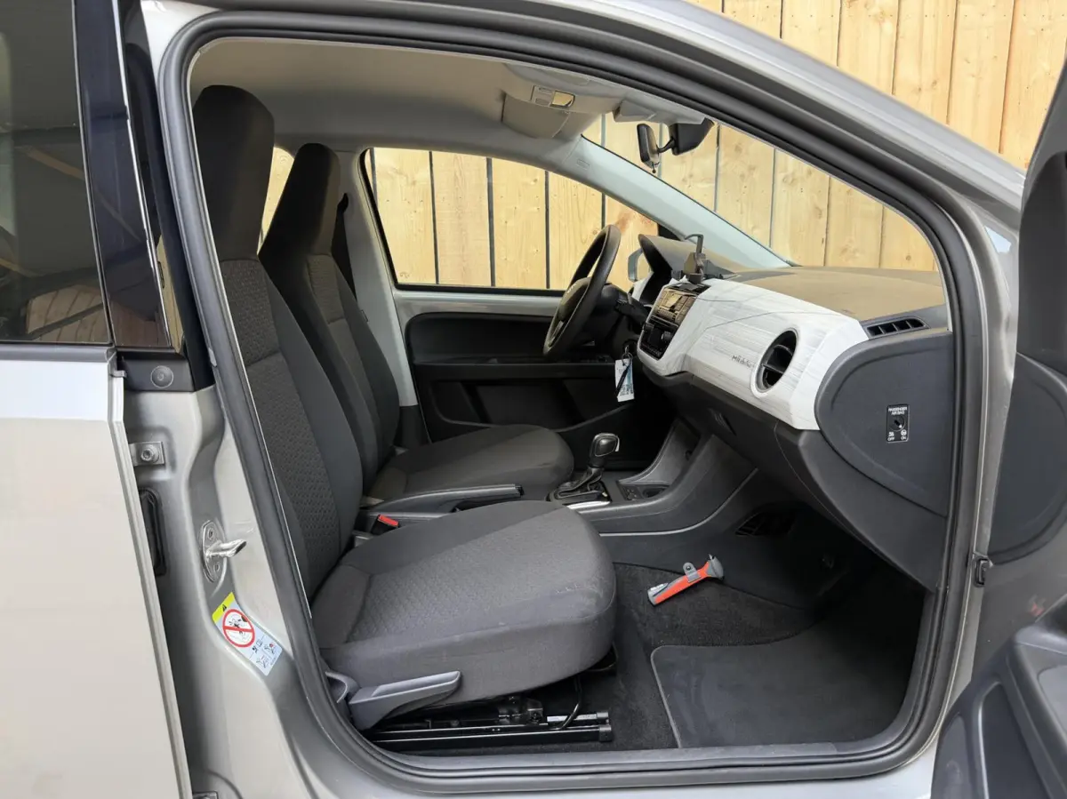 electric SoH 88,14% | Cruise control | Climate control | Metaalkleur | Lichtmetalen velgen | Voorruitverwarming | Stoelverwarming | Parkeersensoren achter