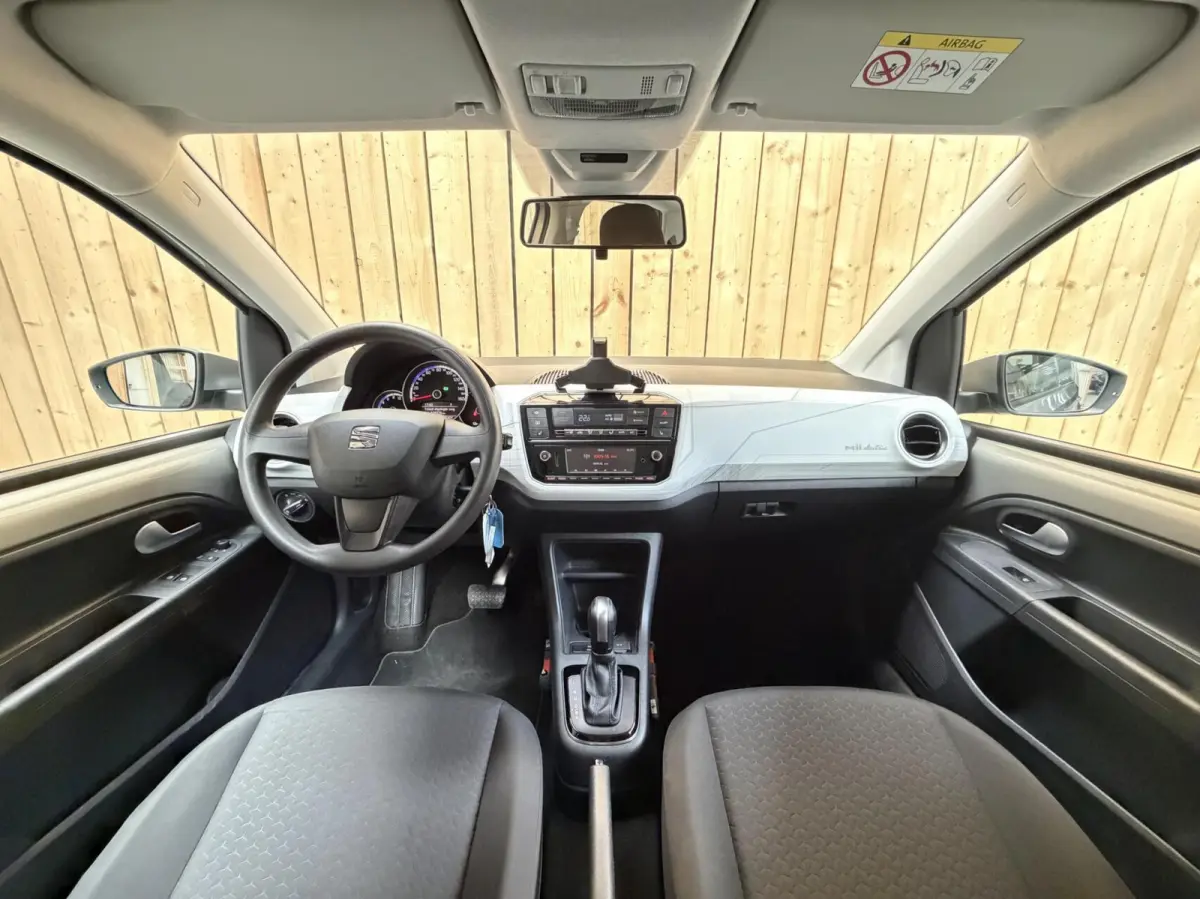 electric SoH 88,14% | Cruise control | Climate control | Metaalkleur | Lichtmetalen velgen | Voorruitverwarming | Stoelverwarming | Parkeersensoren achter