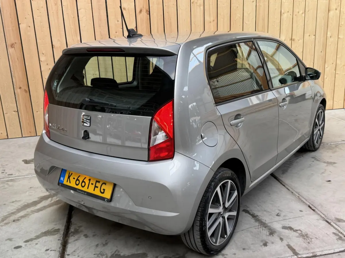 electric SoH 88,14% | Cruise control | Climate control | Metaalkleur | Lichtmetalen velgen | Voorruitverwarming | Stoelverwarming | Parkeersensoren achter