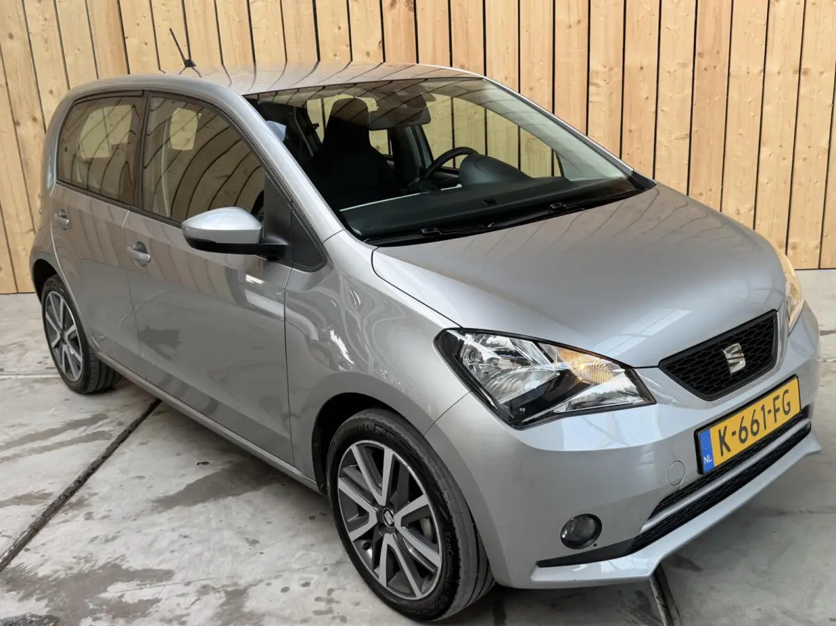 electric SoH 88,14% | Cruise control | Climate control | Metaalkleur | Lichtmetalen velgen | Voorruitverwarming | Stoelverwarming | Parkeersensoren achter