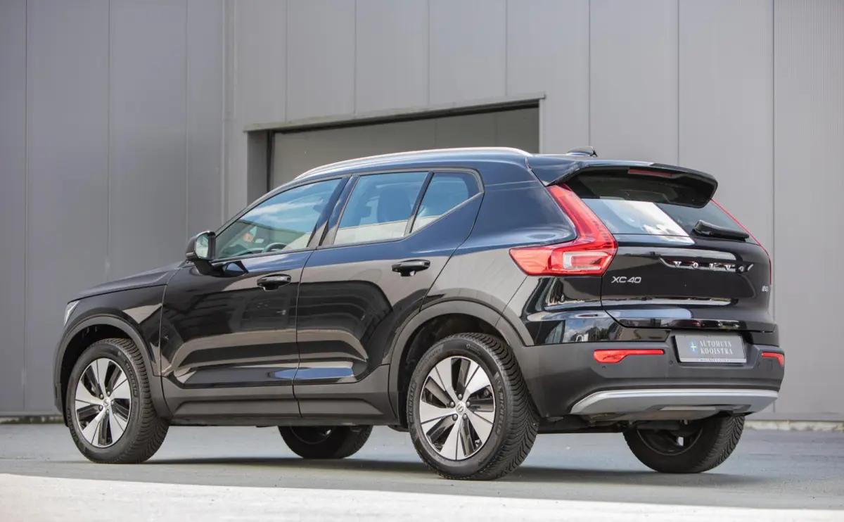 2.0 B3 Core MY2026|Leder|Keyless|PDC|Camera|Carplay